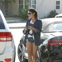 Vanessa Hudgens wearing skimpy denim shorts Photos | Picture 93894